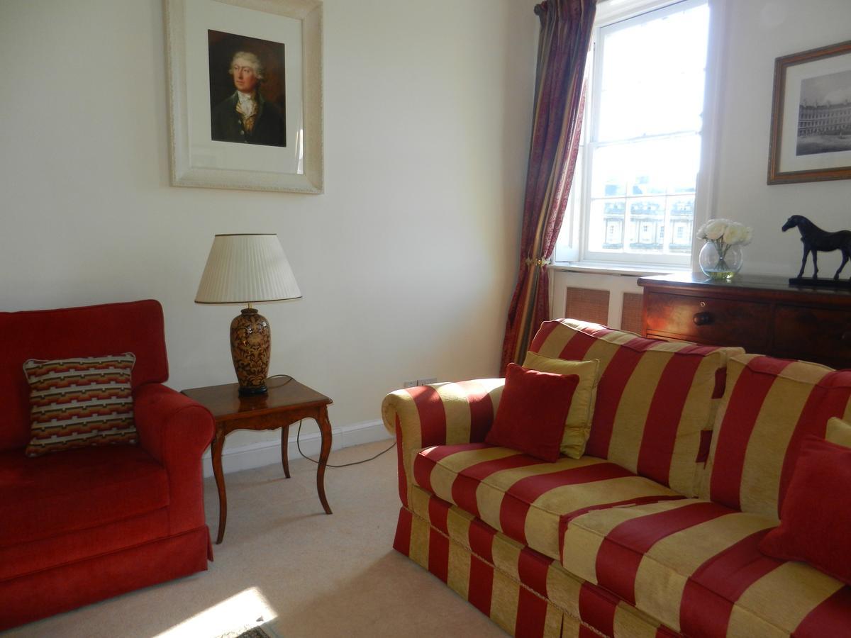 18 The Circus Apartment Бат Экстерьер фото